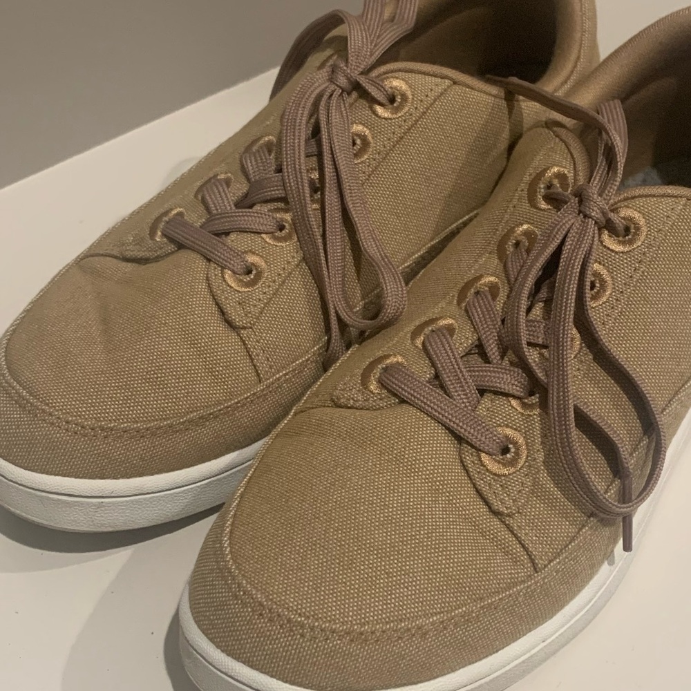 Allbirds Tan Women's Sneakers - Picture 3 of 13